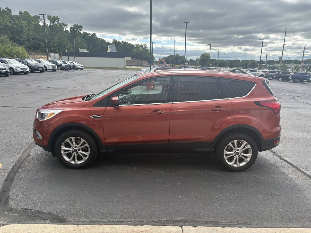 Used 2019 Ford Escape SE AWD/4WD image 5