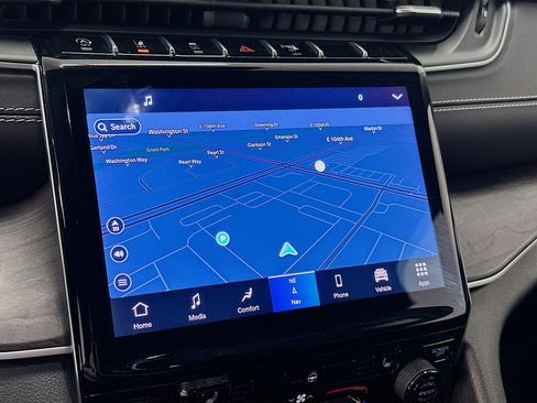 Used 2023 Jeep Grand Cherokee L Limited image 22