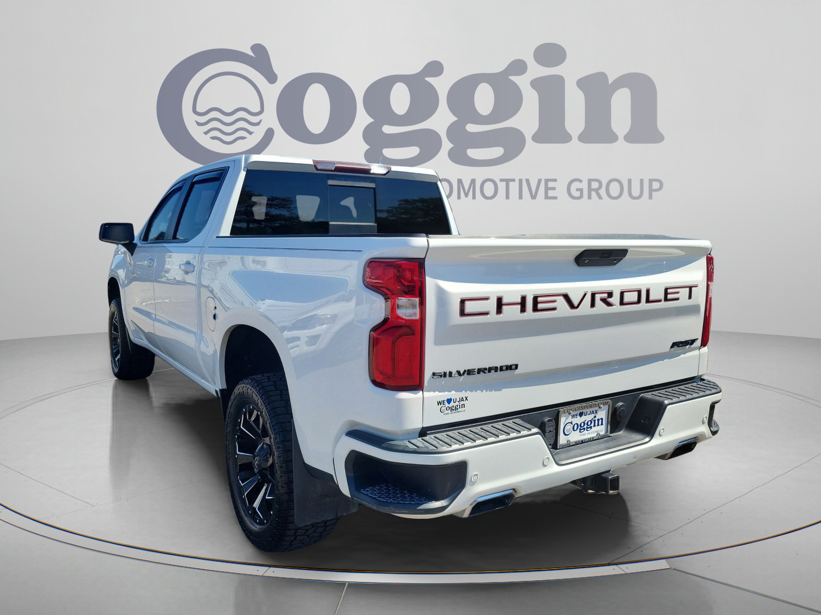 Used 2019 Chevrolet Silverado 1500 RST AWD/4WD image 2