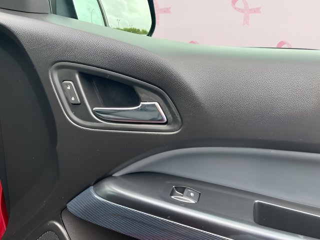 Used 2019 Chevrolet Colorado Z71 AWD/4WD image 32