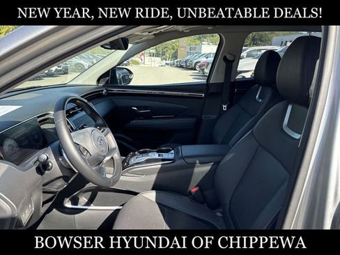 Certified 2022 Hyundai Tucson Limited w/ Cargo Package image 11