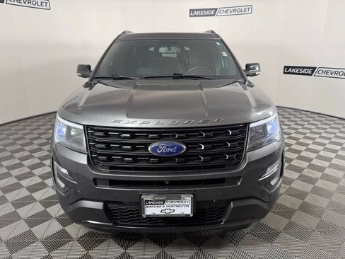 Used 2017 Ford Explorer Sport w/ Equipment Group 401A AWD/4WD image 9
