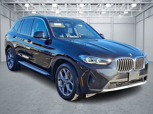 Certified 2022 BMW X3 xDrive30i image 3