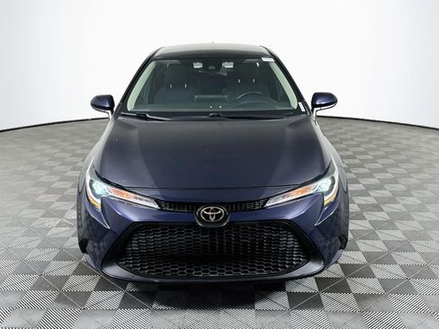 Used 2021 Toyota Corolla LE w/ LE Convenience Package FWD image 2