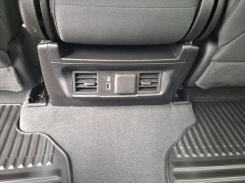 Used 2024 GMC Sierra 1500 Elevation AWD/4WD image 9