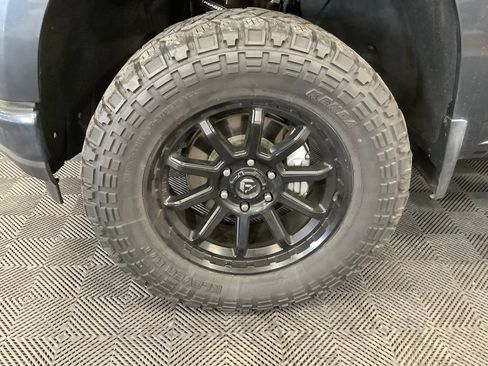Used 2021 Chevrolet Silverado 1500 RST AWD/4WD image 3