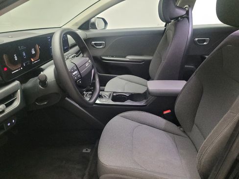 Used 2025 Kia K4 FWD image 17