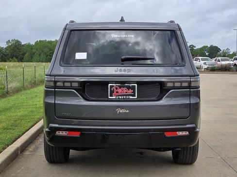 New 2026 Jeep Grand Wagoneer Limited AWD/4WD image 4