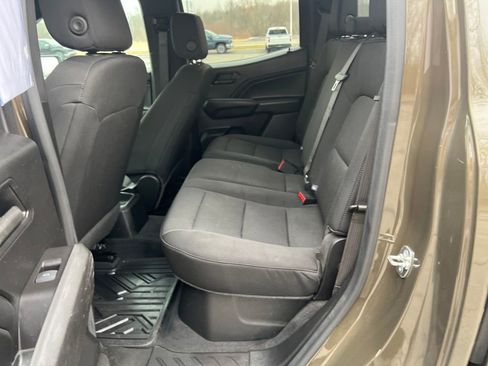 Used 2024 Chevrolet Colorado W/T image 21