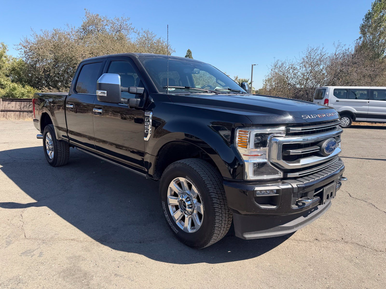 Used 2022 Ford F250 Platinum AWD/4WD image 7