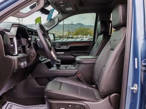 Used 2024 GMC Sierra 1500 Denali w/ Denali Reserve Package AWD/4WD image 6