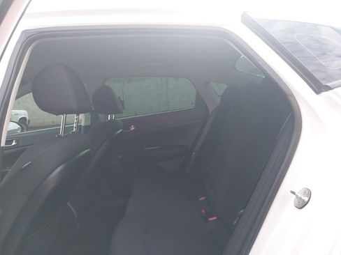 Used 2020 Kia Optima LX FWD image 18
