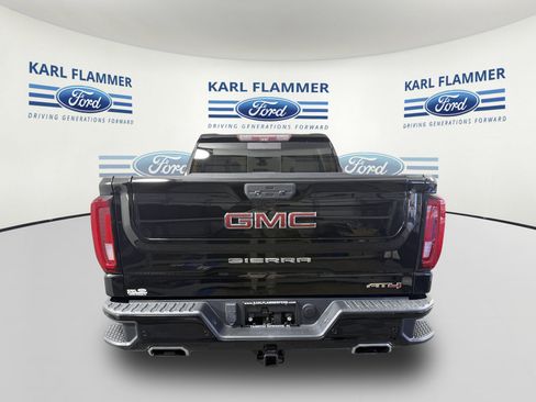 Used 2020 GMC Sierra 1500 AT4 w/ AT4 Premium Package AWD/4WD image 4