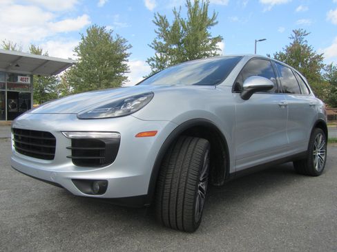 Used 2016 Porsche Cayenne S w/ Premium Plus Package image 6