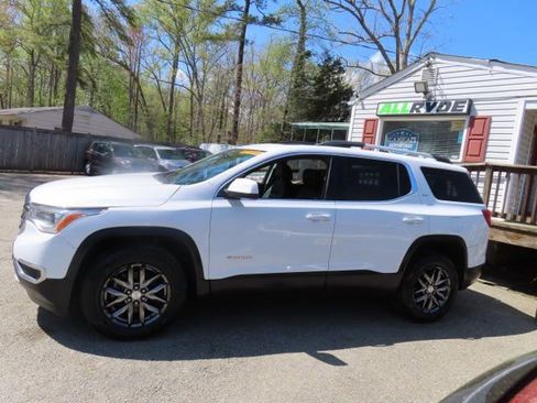 Used 2017 GMC Acadia SLT AWD/4WD image 9