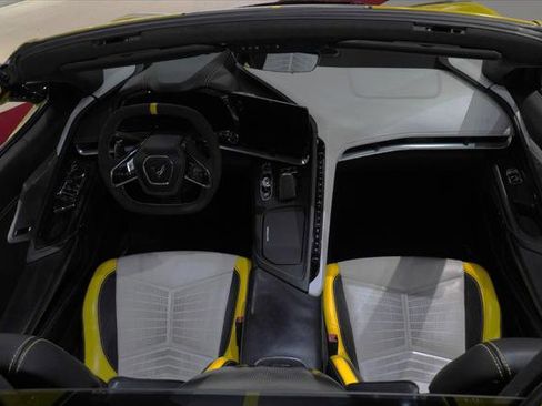 Used 2022 Chevrolet Corvette Stingray Premium Conv RWD image 20