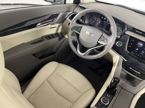 Used 2023 Cadillac XT6 Premium Luxury w/ Technology Package image 47