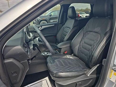 Certified 2023 Ford Escape Platinum w/ Premium Technology Package AWD/4WD image 18