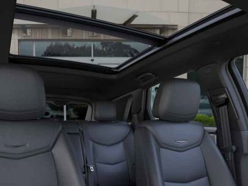 Used 2024 Cadillac XT5 Sportv w/ Technology Package image 24