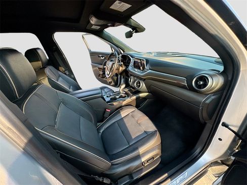 Used 2020 Chevrolet Blazer Premier w/ Driver Confidence II Package image 29