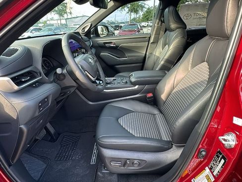 New 2026 Toyota Highlander XSE AWD/4WD image 18