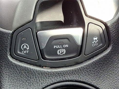 Used 2021 Jeep Compass Latitude w/ Driver Assistance Group image 27