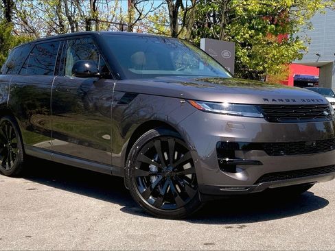New 2026 Land Rover Range Rover Sport SE AWD/4WD image 2