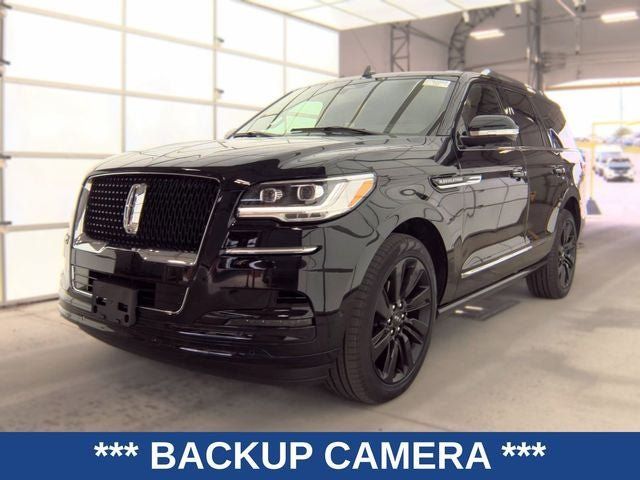 Used 2024 Lincoln Navigator Reserve AWD/4WD image 3