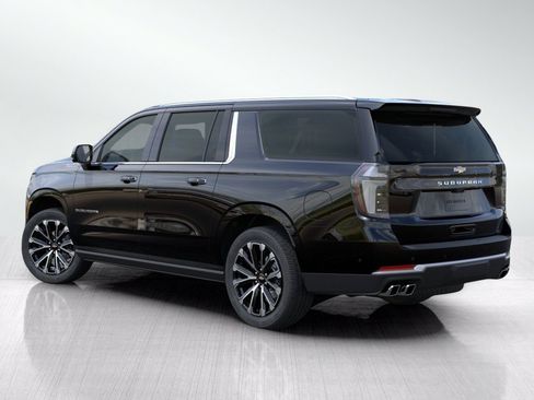 New 2026 Chevrolet Suburban High Country AWD/4WD image 4