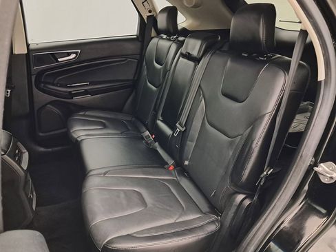 Used 2017 Ford Edge Titanium image 27