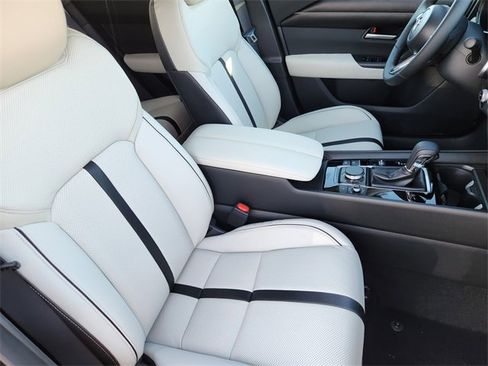 New 2026 MAZDA CX-50 AWD 2.5 S w/ Premium Package image 16