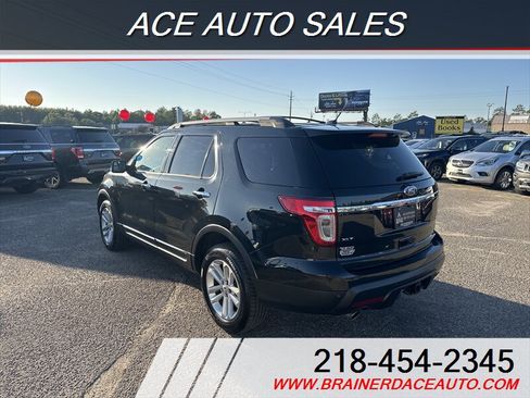 Used 2014 Ford Explorer XLT w/ Equipment Group 202A image 3