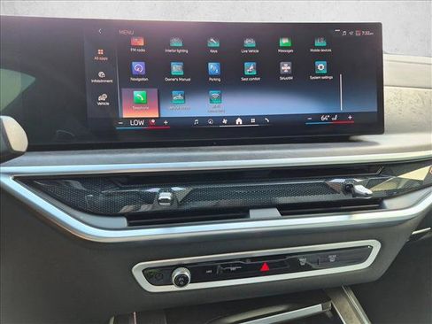 Used 2024 BMW X7 xDrive40i w/ M Sport Package AWD/4WD image 14