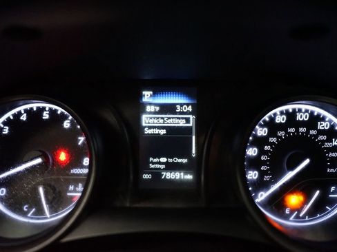 Certified 2023 Toyota Camry SE FWD image 20