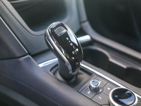 Used 2025 Cadillac XT5 Premium Luxury image 18