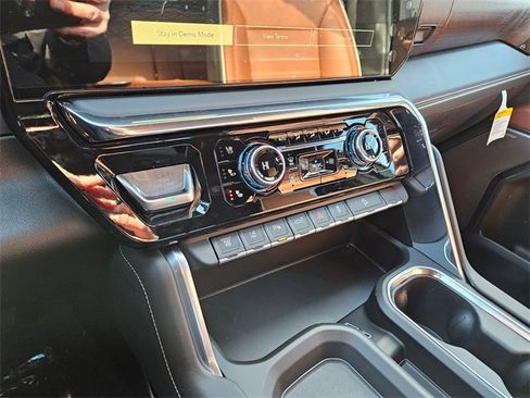 New 2026 GMC Sierra 2500 Denali Ultimate w/ Max Trailering Package image 23