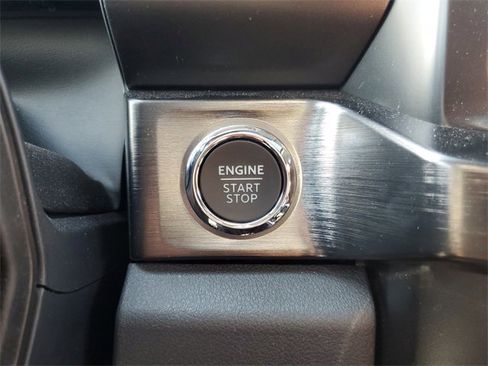 Used 2024 Ford F250 Lariat w/ Lariat Ultimate Package image 30