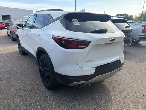 Used 2023 Chevrolet Blazer LT w/ Convenience Package FWD image 4