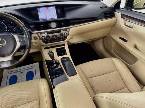 Used 2013 Lexus ES 350 w/ Luxury Pkg FWD image 31