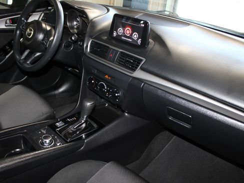 Used 2017 MAZDA MAZDA3 Sport FWD image 28