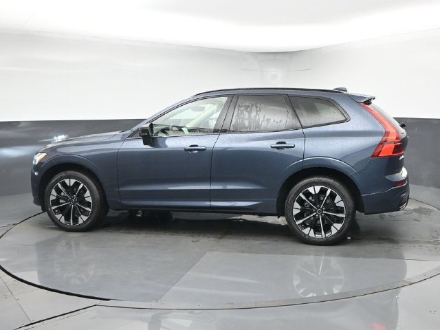 New 2027 Volvo XC60 B5 Plus AWD/4WD image 6