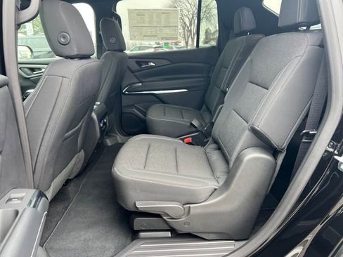 New 2025 Chevrolet Traverse LT w/ Driver Confidence Package image 24