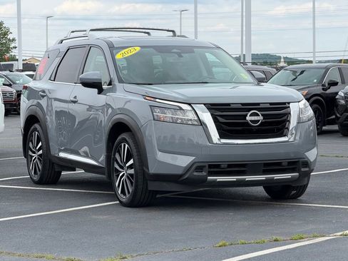 Used 2024 Nissan Pathfinder Platinum w/ Cargo Package FWD image 2