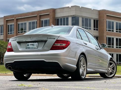 Used 2013 Mercedes-Benz C 250 Sedan w/ Multimedia Pkg image 10