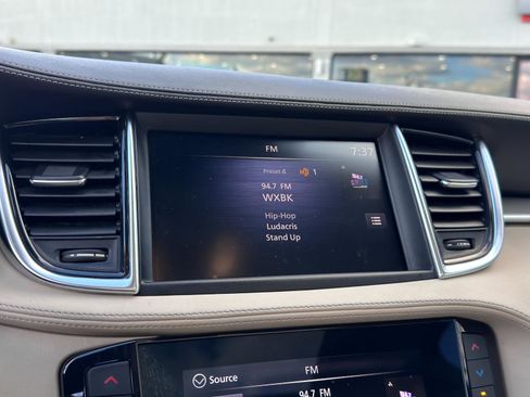 Used 2021 INFINITI QX50 Luxe image 23