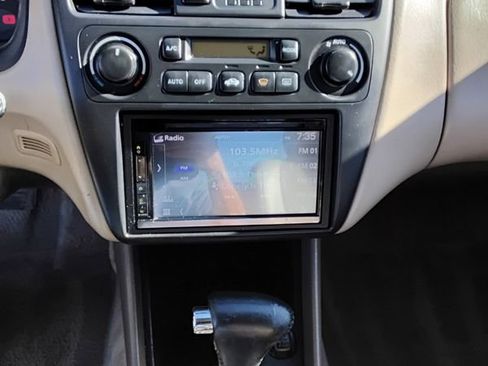 Used 2001 Honda Accord EX image 12