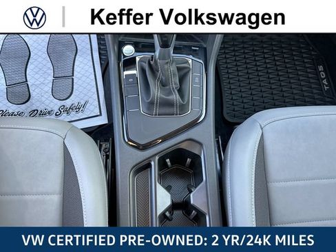 Certified 2023 Volkswagen Taos SE FWD image 24