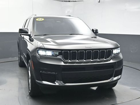 Used 2023 Jeep Grand Cherokee L Limited image 2
