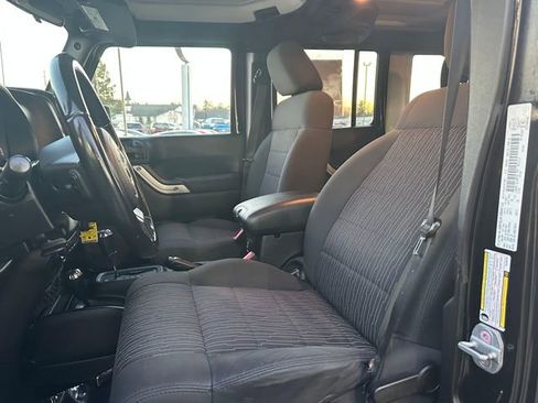 Used 2011 Jeep Wrangler Unlimited Sahara w/ Dual Top Group image 10