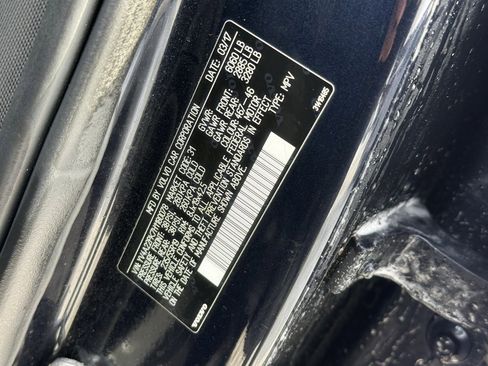 Used 2017 Volvo XC90 T6 Momentum w/ Protection Package image 38